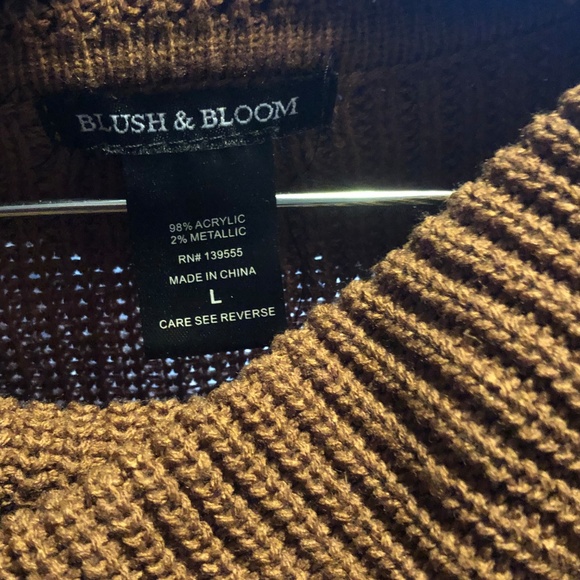 Sweater - Picture 3 of 3